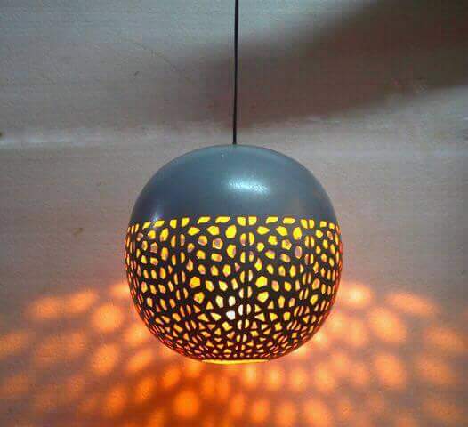 Filigree Metal Pendant Lamp