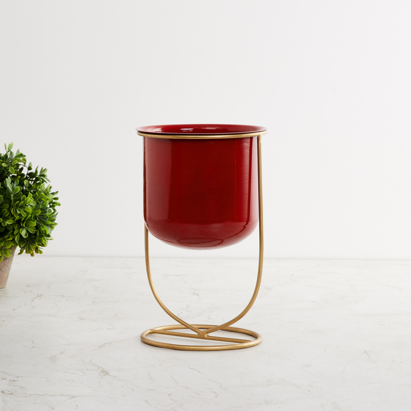 Red Enamel Pot on Gold Wire Stand